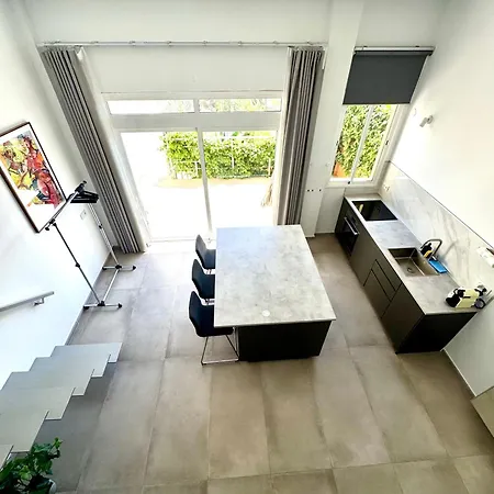 Casa Felipe 4 * アデヘ